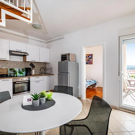 Topapartment Sunset & Seaview Apartment *